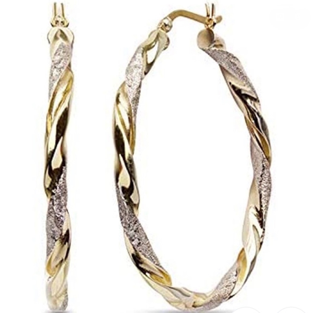 LAST ONE‼️ 14k Gold Plated Spiral Hoop Earrings - Picture 5 of 6